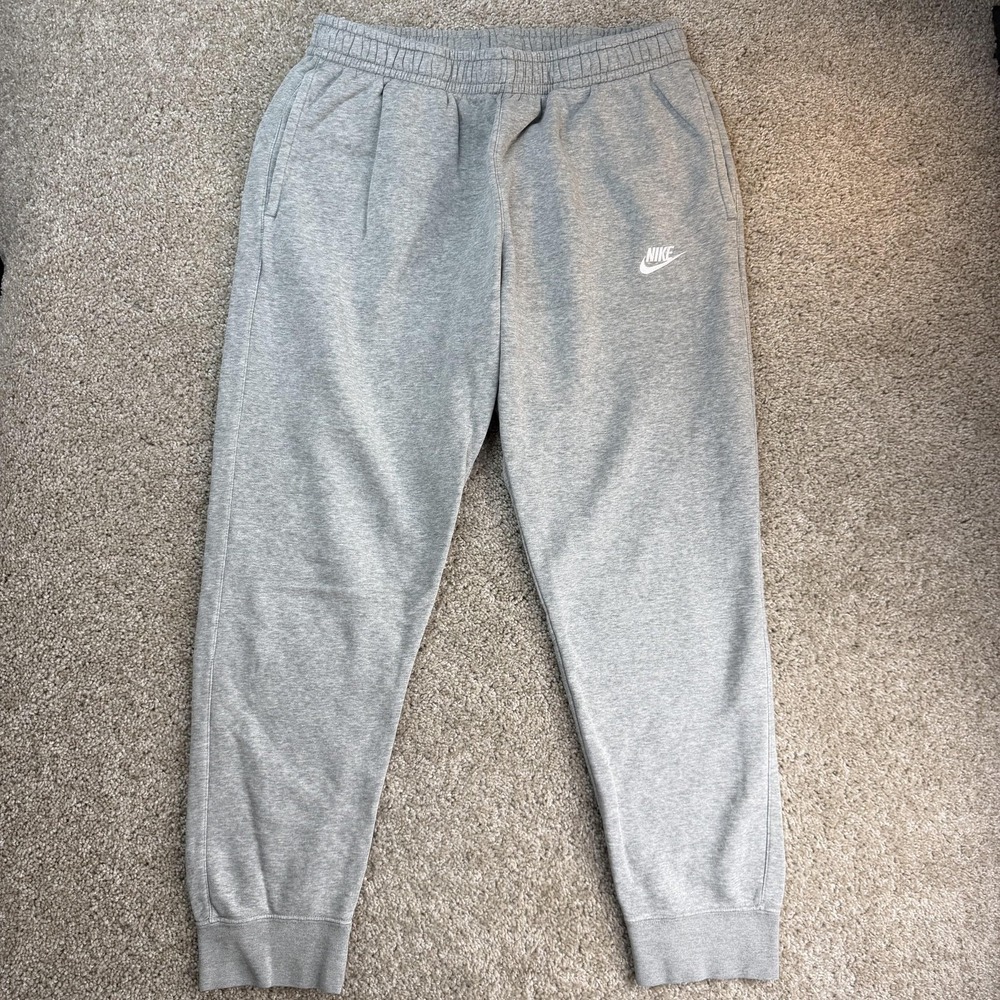 Nike Sweatpants Mens Large Gray Fleece Elastic Waist Pockets Tapered Joggers